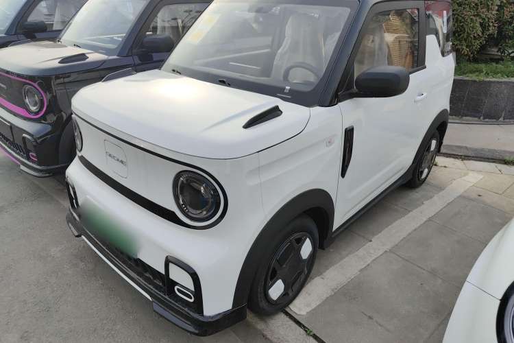 Used Geely Auto Panda 2025 210km Panda Kart Exterior 1