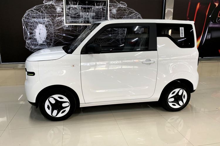 Used Geely Auto Panda 2025 210 km – Yuanqi Bear Exterior 1