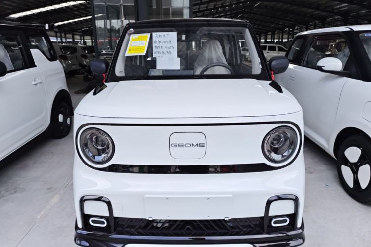 Used Geely Auto Panda 2025 210km Panda Kart Exterior 1