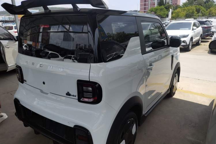 Used Geely Auto Panda 2025 210km Panda Kart Exterior 3