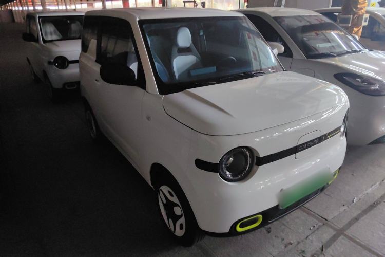 Used Geely Auto Panda 2025 210 km – Yuanqi Bear Front Right 45 Deg