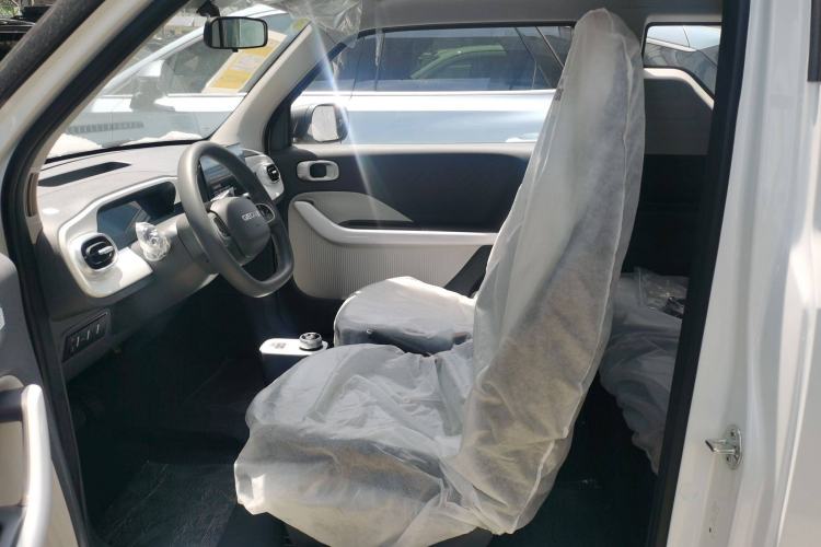 Used Geely Auto Panda 2025 210km Panda Kart Interior 5