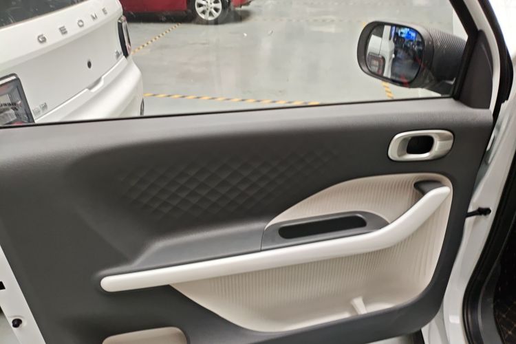 Used Geely Auto Panda 2025 210km Panda Rider Interior 8
