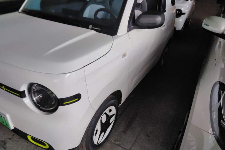 Used Geely Auto Panda 2025 210 km – Yuanqi Bear Left Front Headlight