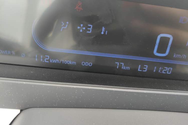 Used Geely Auto Panda 2025 210 km – Yuanqi Bear Odometer Close Up