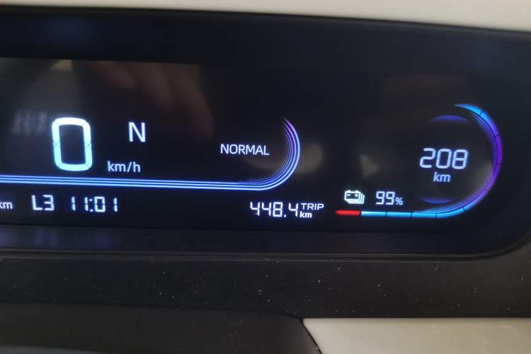 Used Geely Auto Panda 2025 210 km – Yuanqi Bear Odometer Close Up