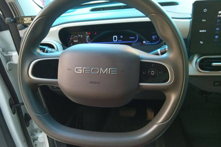 Used Geely Auto Panda 2025 210km Panda Rider Steering Wheel