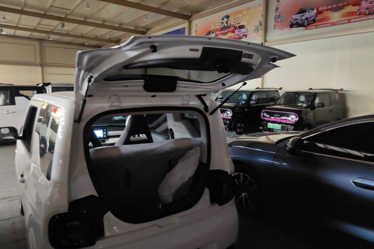 Used Geely Auto Panda 2025 210 km – Yuanqi Bear Trunk