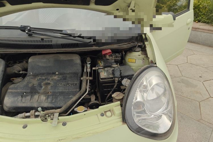 Used Geely Auto Panda Classic 2011 1.3L Automatic Luxury Model Engine Bay Left
