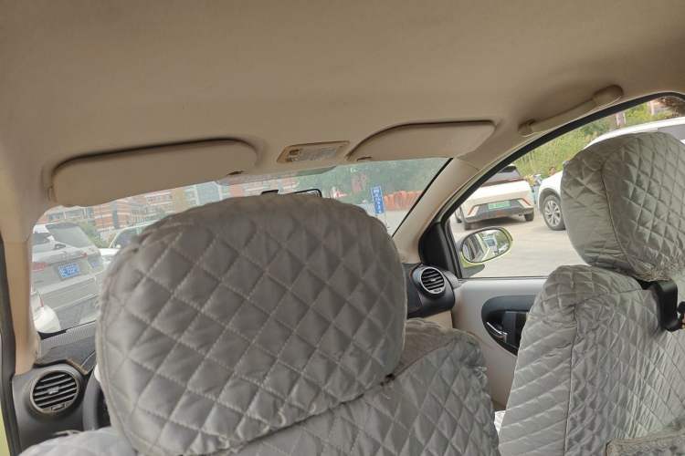 Used Geely Auto Panda Classic 2011 1.3L Automatic Luxury Model Headliner