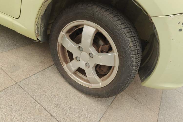 Used Geely Auto Panda Classic 2011 1.3L Automatic Luxury Model Right Front Wheel Hub