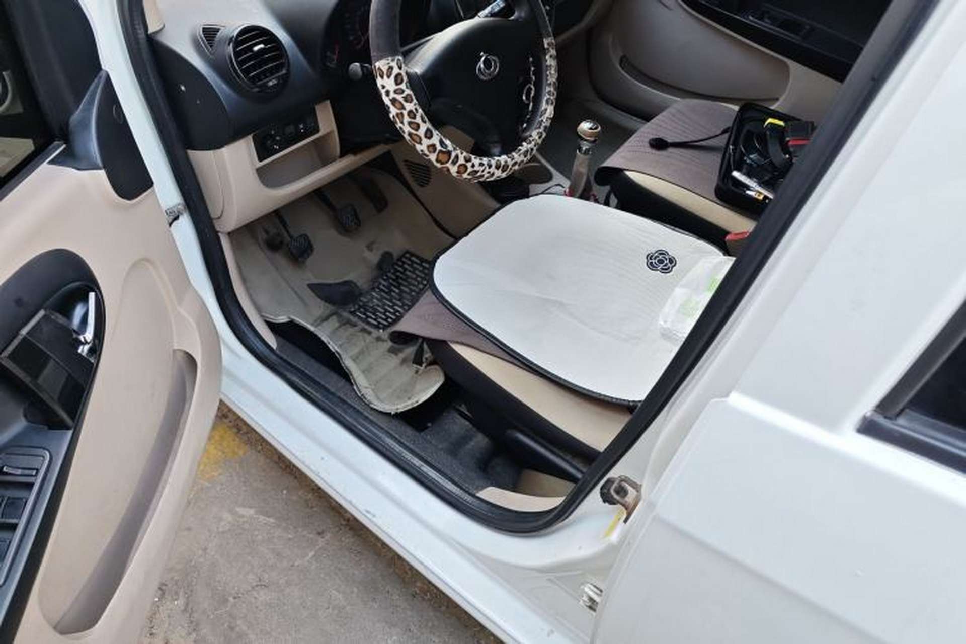 Used Geely Auto Panda Classic 2011 1.3L Manual Comfort II Driver Seat