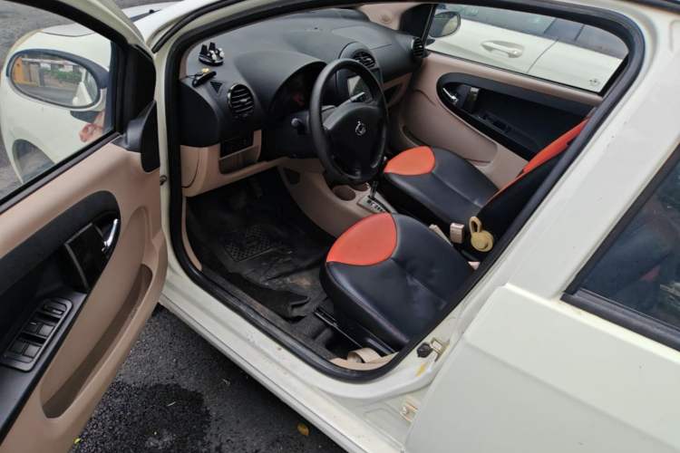 Used Geely Auto Panda Classic 2011 1.3L Automatic Luxury Model Driver Seat