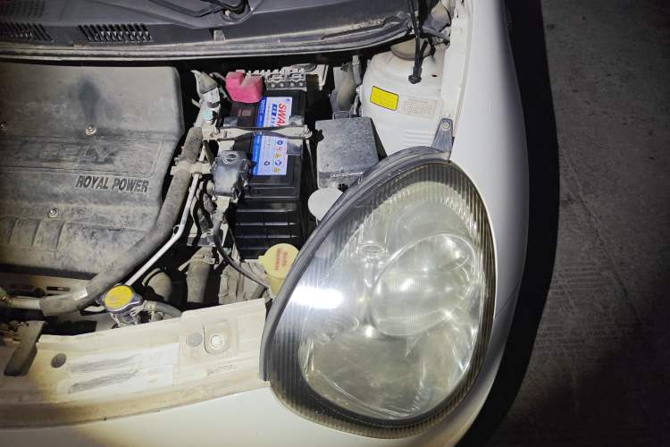 Used Geely Auto Panda Classic 2011 1.3L Automatic Luxury Model Engine Bay Left