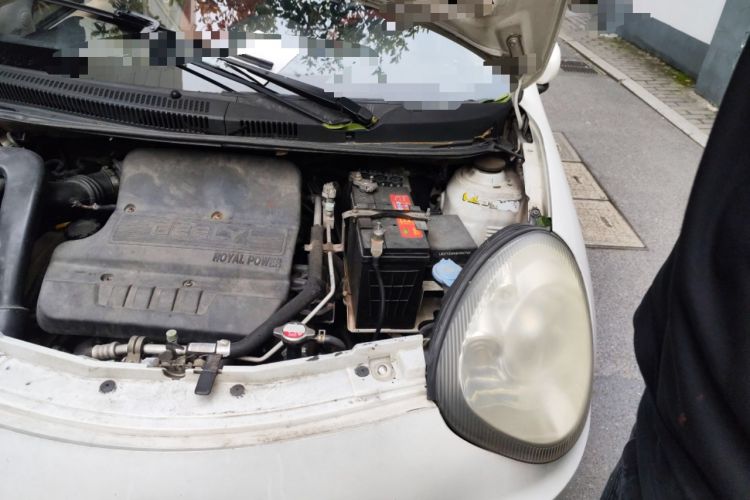 Used Geely Auto Panda Classic 2011 1.3L Automatic Luxury Model Engine Bay Left