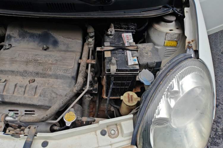 Used Geely Auto Panda Classic 2011 1.3L Automatic Luxury Model Engine Bay Left