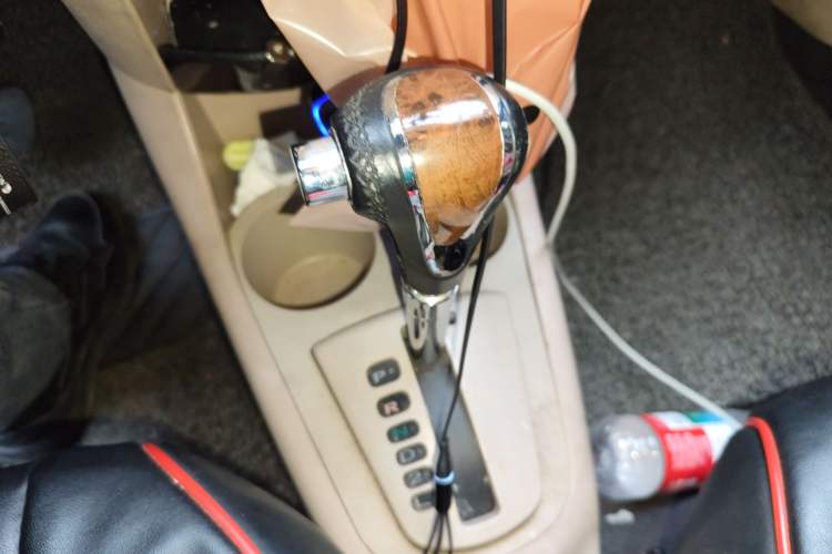 Used Geely Auto Panda Classic 2011 1.3L Automatic Luxury Model Gear Lever