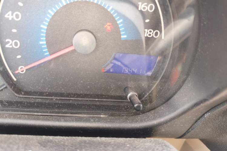 Used Geely Auto Panda Classic 2011 1.3L Manual Comfort II Odometer Close Up