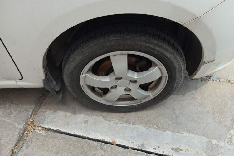 Used Geely Auto Panda Classic 2011 1.3L Manual Comfort Edition Right Front Wheel Hub