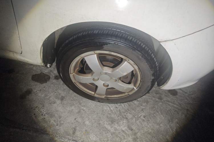 Used Geely Auto Panda Classic 2011 1.3L Manual Comfort II Right Front Wheel Hub
