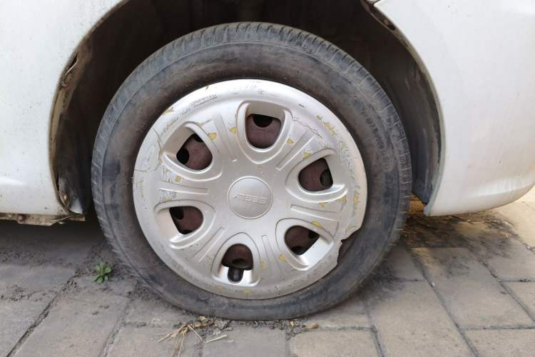 Used Geely Auto Panda Classic 2011 1.0L Manual Comfort II Right Front Wheel Hub