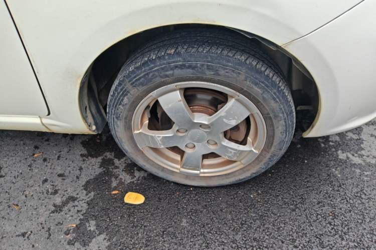 Used Geely Auto Panda Classic 2011 1.3L Automatic Luxury Model Right Front Wheel Hub
