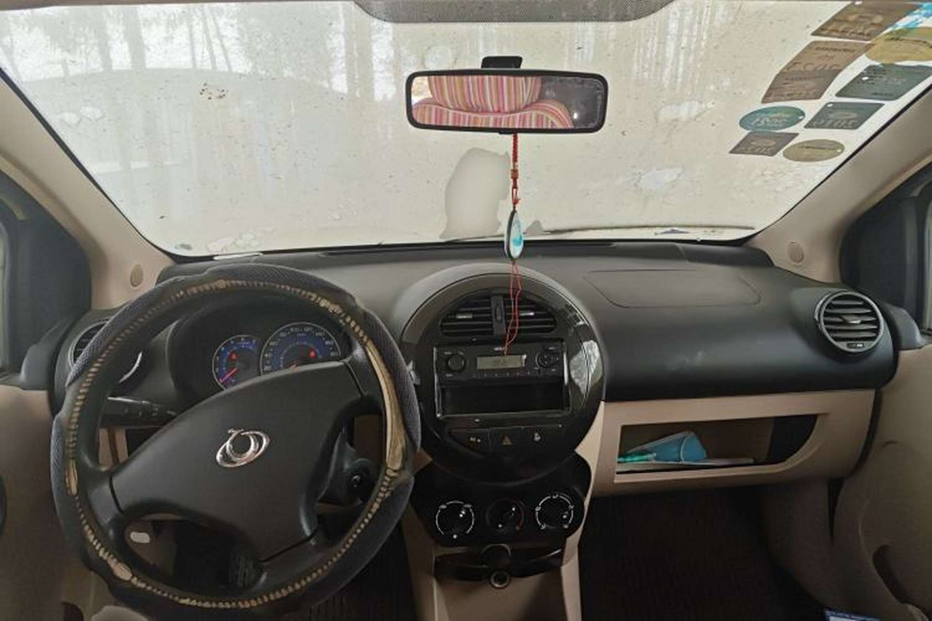 Used Geely Auto Panda Classic 2011 1.3L Manual Luxury Version Center Console