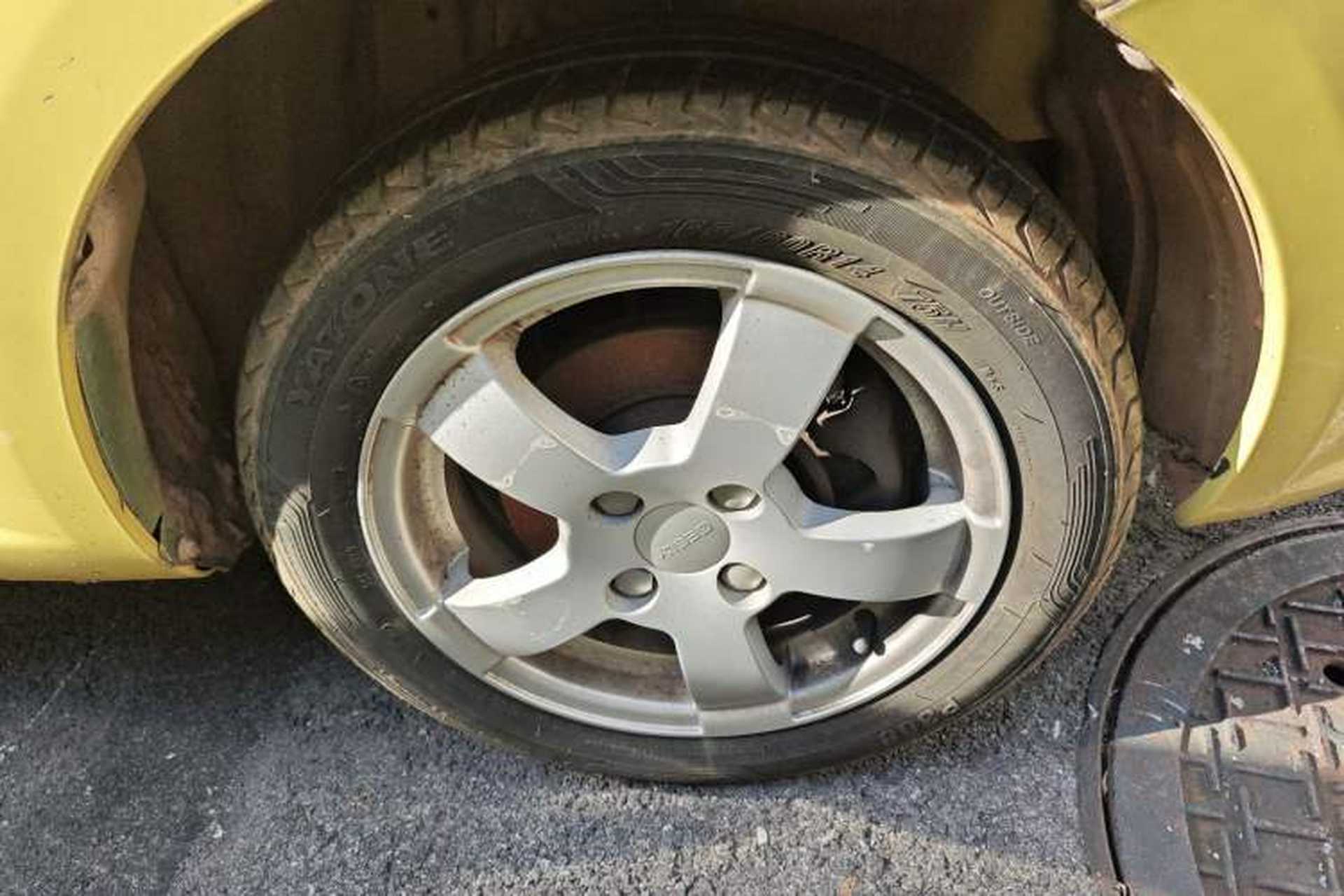 Used Geely Auto Panda Classic 2011 1.3L Manual Comfort II Right Front Wheel Hub