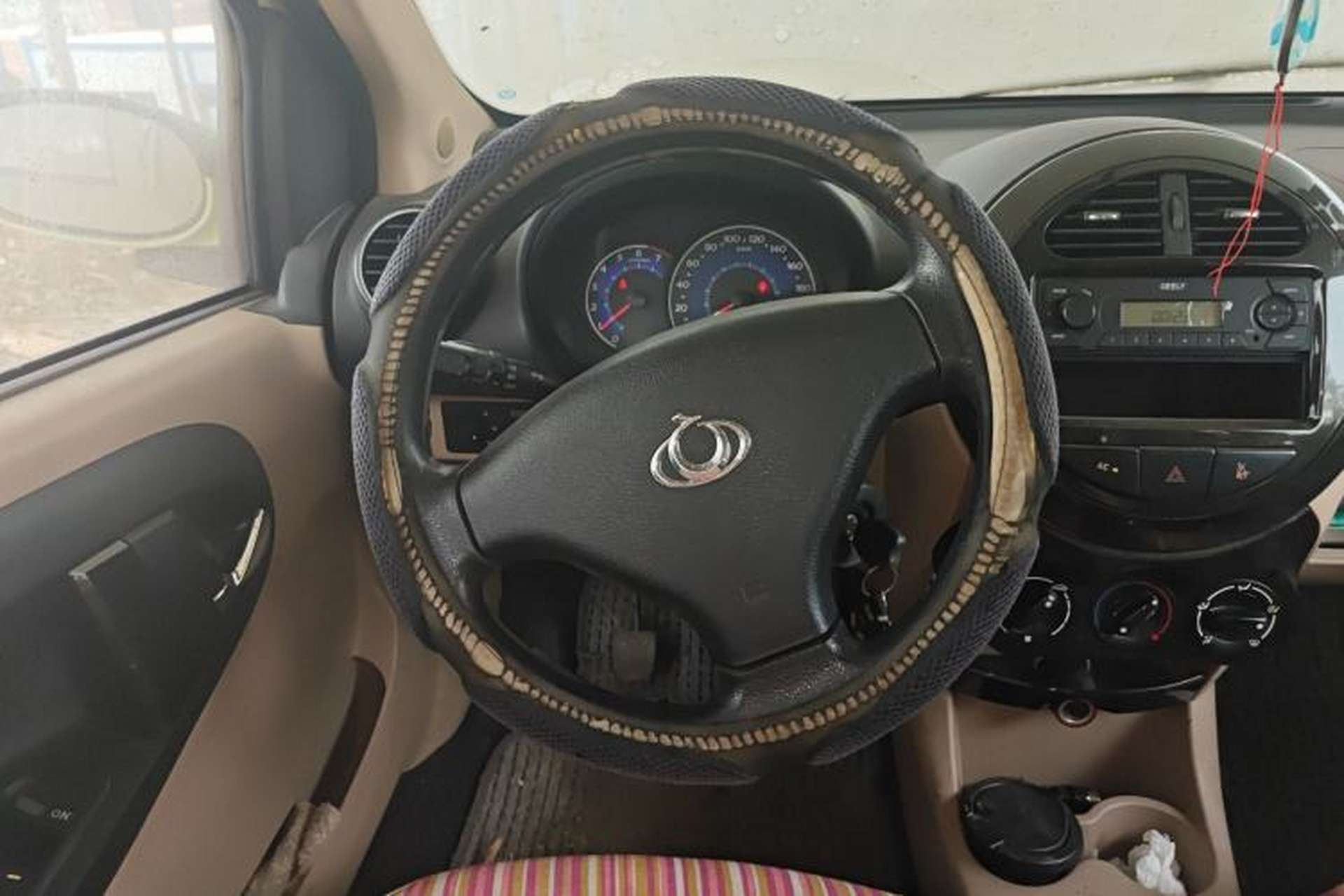 Used Geely Auto Panda Classic 2011 1.3L Manual Luxury Version Steering Wheel