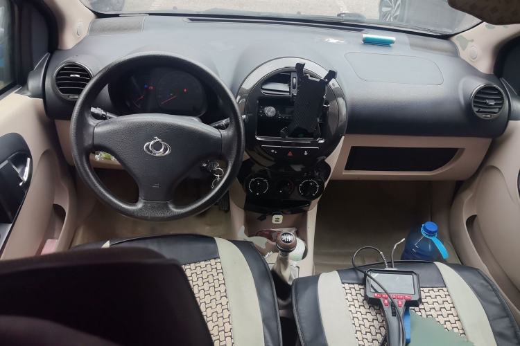 Used Geely Auto Panda Classic 2013 1.0L Manual Entry-Level Model Center Console
