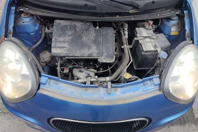 Used Geely Auto Panda Classic 2013 1.0L Manual Entry-Level Model Engine Bay