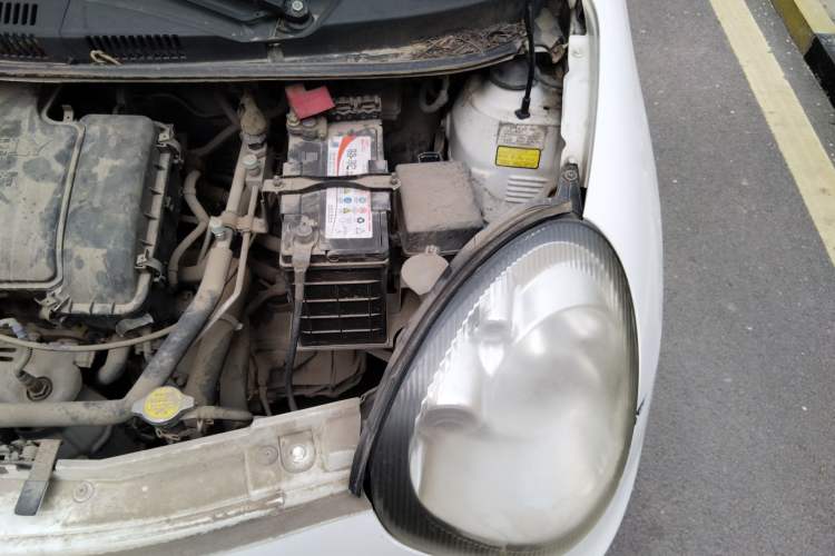Used Geely Auto Panda Classic 2013 1.0L Manual Entry-Level Model Engine Bay Left