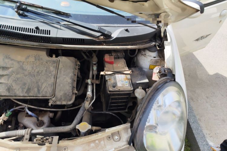 Used Geely Auto Panda Classic 2013 1.0L Manual Entry-Level Model Engine Bay Left