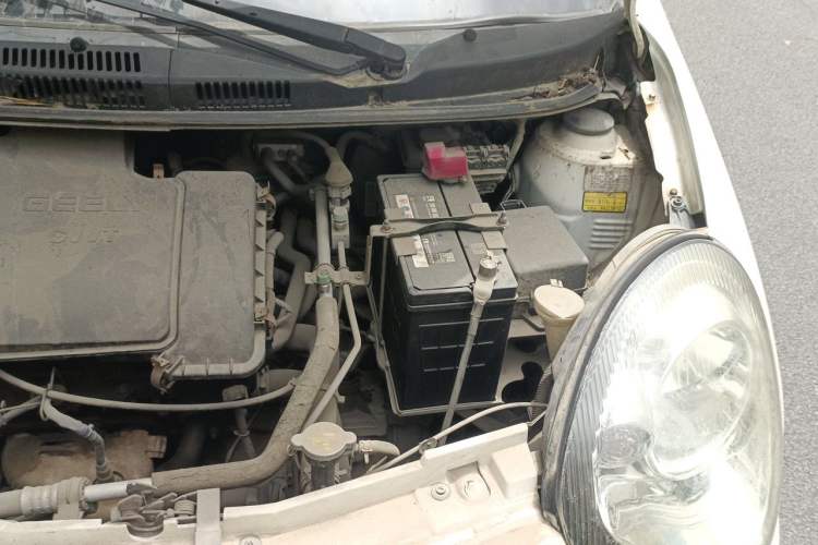 Used Geely Auto Panda Classic 2013 1.0L Manual Entry-Level Model Engine Bay Left