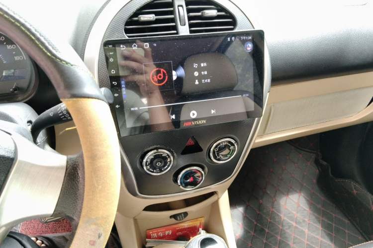 Used Geely Auto Panda Classic 2014 CROSS 1.5L Automatic Elite Model Audio And AC Panel