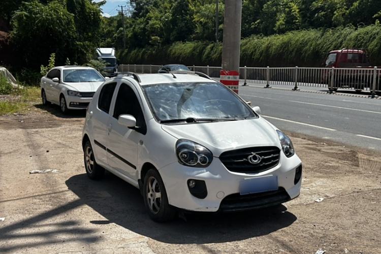Used Geely Auto Panda Classic 2014 CROSS 1.5L Automatic Elite Model Exterior 2
