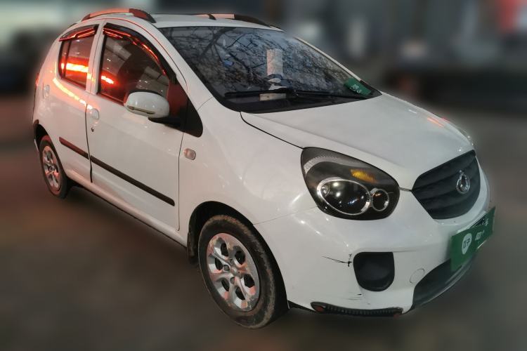 Used Geely Auto Panda Classic 2014 CROSS 1.5L Automatic Entry Model Front Right 45 Deg
