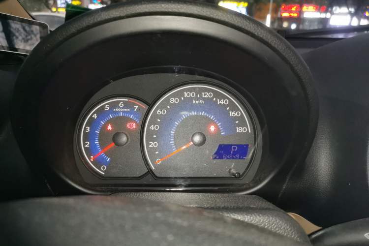 Used Geely Auto Panda Classic 2014 CROSS 1.5L Automatic Entry Model Instrument Cluster