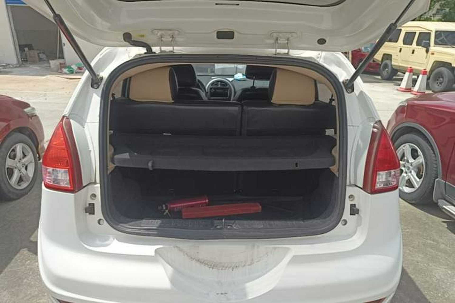 Used Geely Auto Panda Classic 2014 CROSS 1.5L Automatic Elite Model Trunk