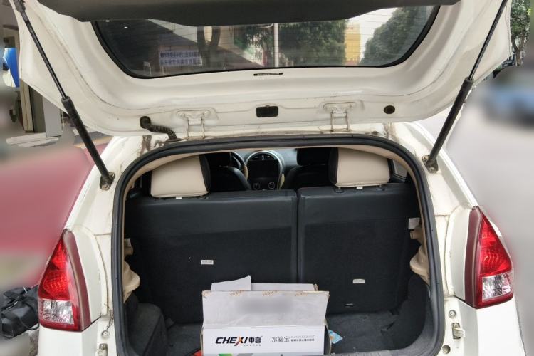 Used Geely Auto Panda Classic 2014 CROSS 1.5L Automatic Elite Model Trunk