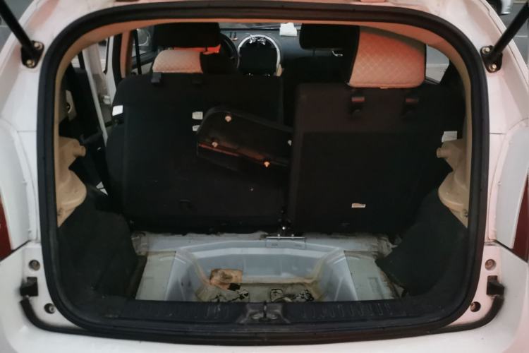 Used Geely Auto Panda Classic 2014 CROSS 1.5L Automatic Entry Model Trunk