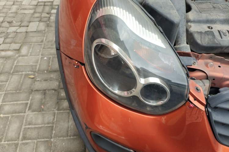 Used Geely Auto Panda Classic 2015 1.5L Automatic Cool & Fun Edition Right Front Headlight