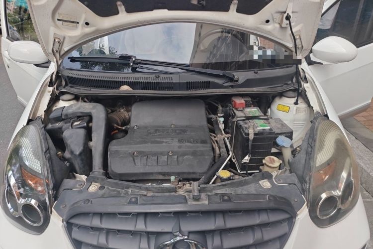 Used Geely Auto Panda Classic 2015 1.5L Automatic Cool & Fun Edition Engine Bay