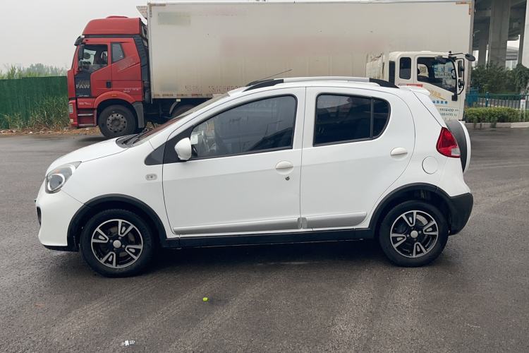 Used Geely Auto Panda Classic 2015 1.5L Automatic Cool & Fun Edition Exterior 5