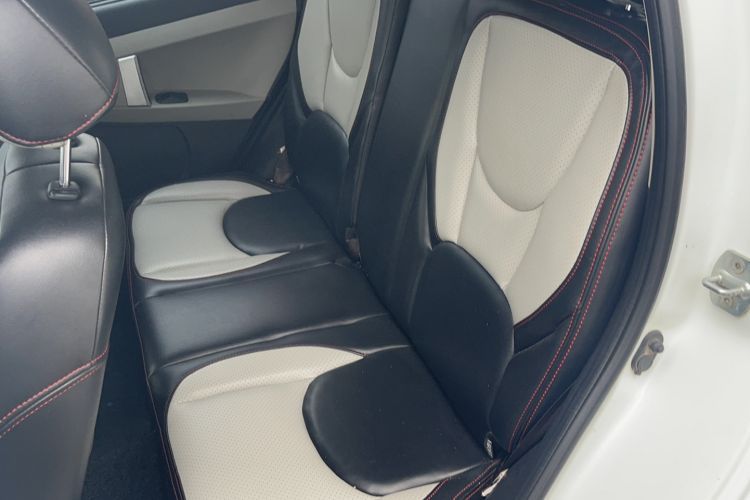 Used Geely Auto Panda Classic 2015 1.5L Automatic Cool & Fun Edition Interior 1