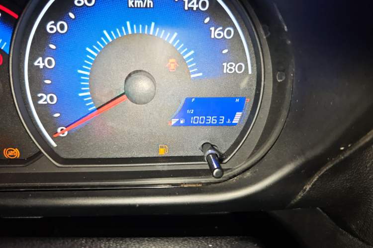 Used Geely Auto Panda Classic 2015 1.0L Manual Shuangzhen Edition Odometer Close Up