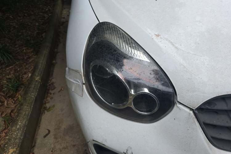 Used Geely Auto Panda Classic 2015 1.5L Automatic Cool & Fun Edition Right Front Headlight