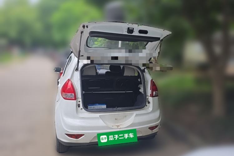 Used Geely Auto Panda Classic 2015 1.5L Automatic Cool & Fun Edition Trunk