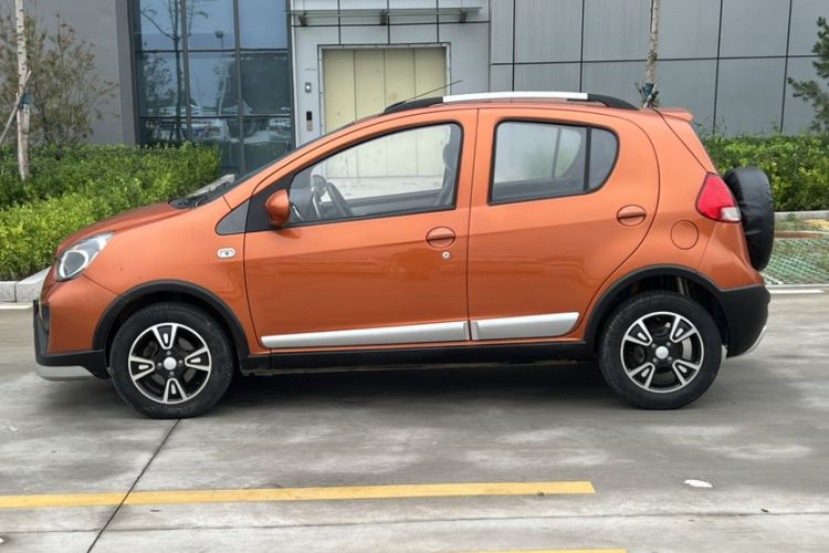 Used Geely Auto Panda Classic 2015 1.5L Automatic Cool & Fun Edition Exterior 2