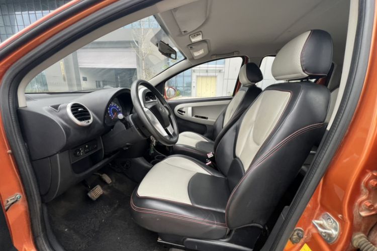 Used Geely Auto Panda Classic 2015 1.5L Automatic Cool & Fun Edition Interior 1